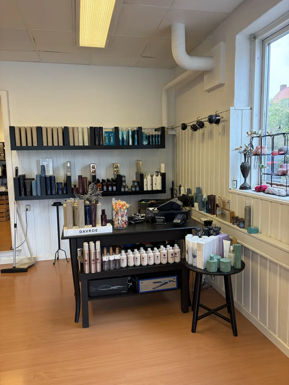 Hårprodukter ved disken